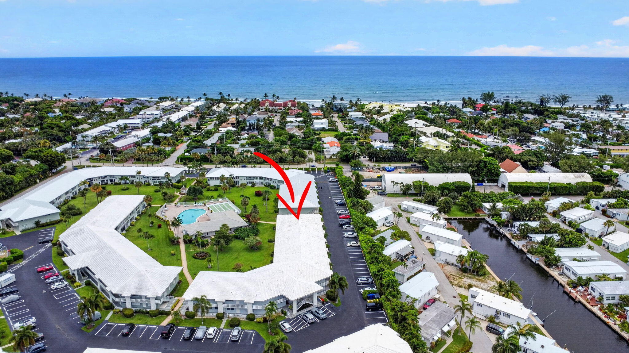 PAGET HOUSE CONDO - Residential