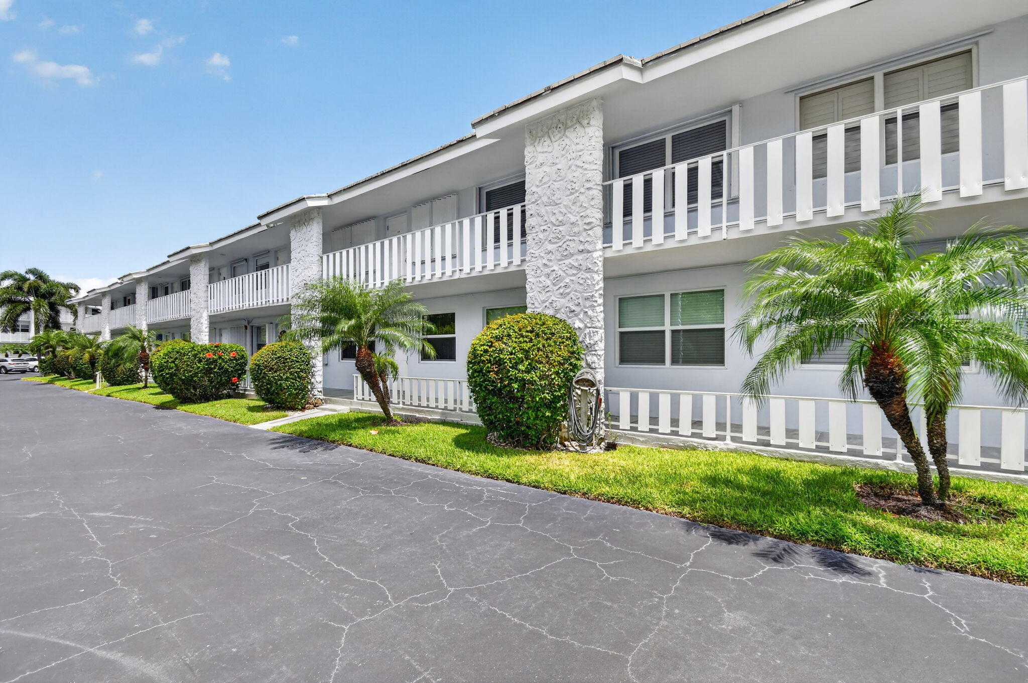 PAGET HOUSE CONDO - Residential