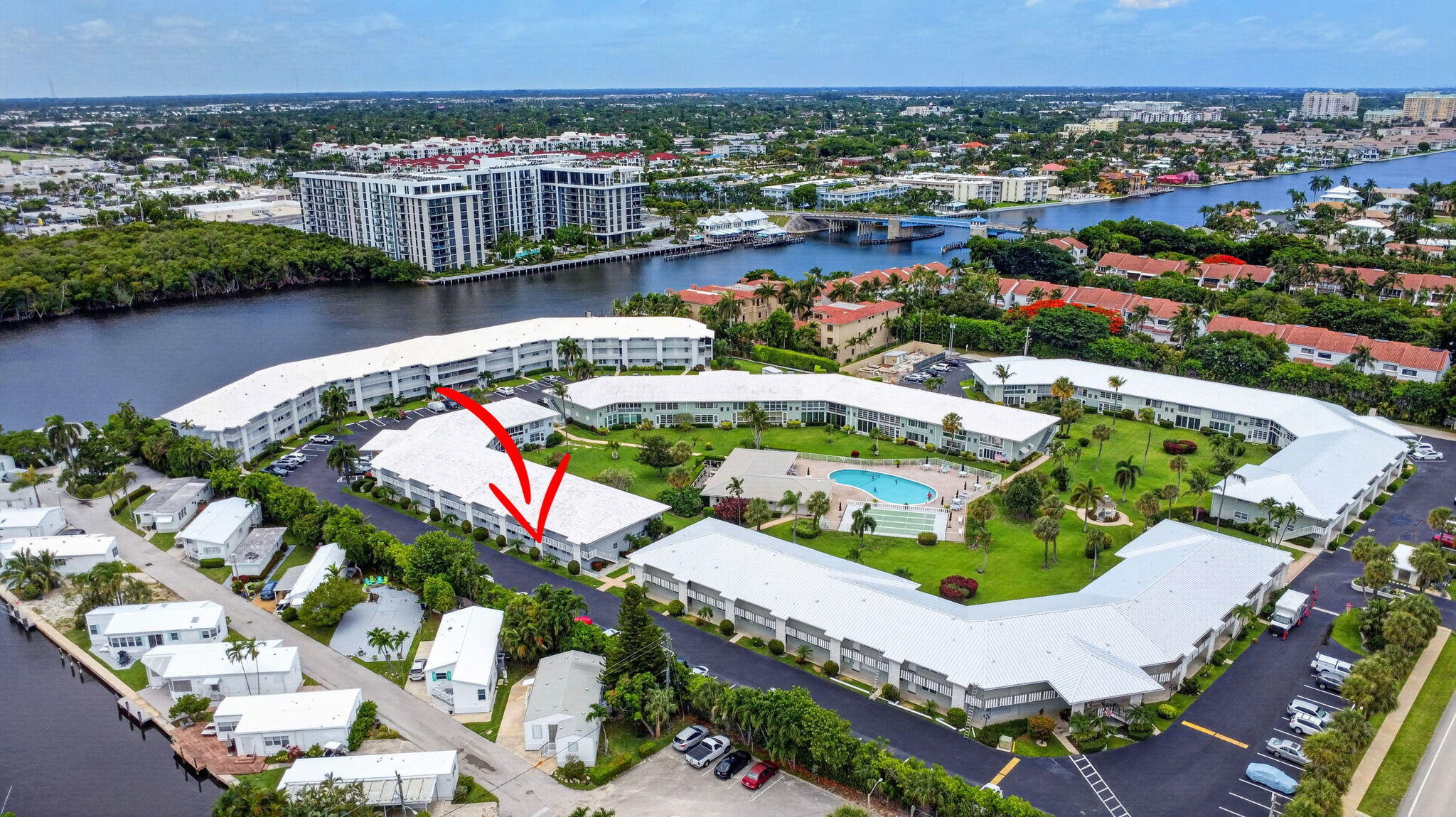 PAGET HOUSE CONDO - Residential