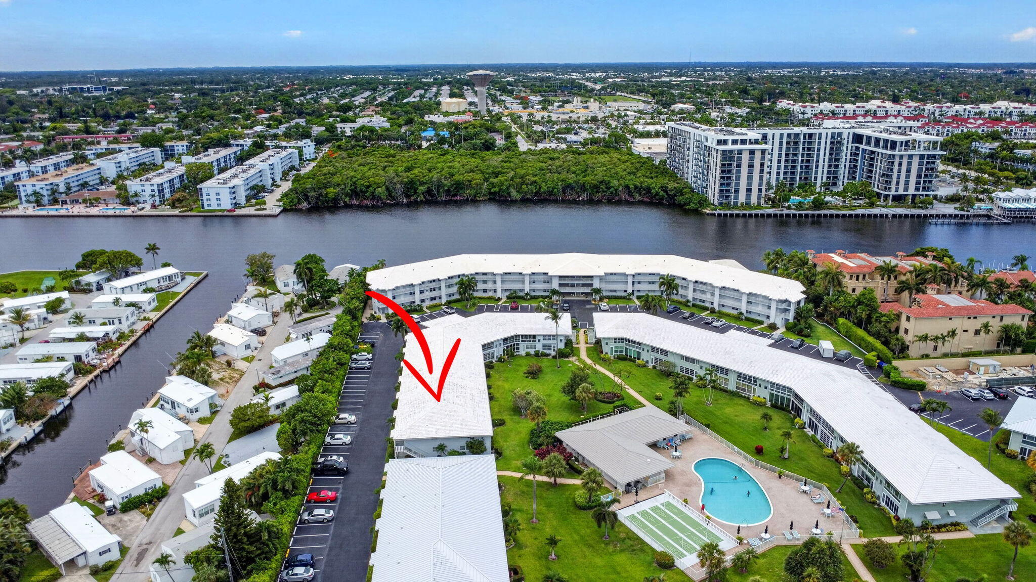 PAGET HOUSE CONDO - Residential