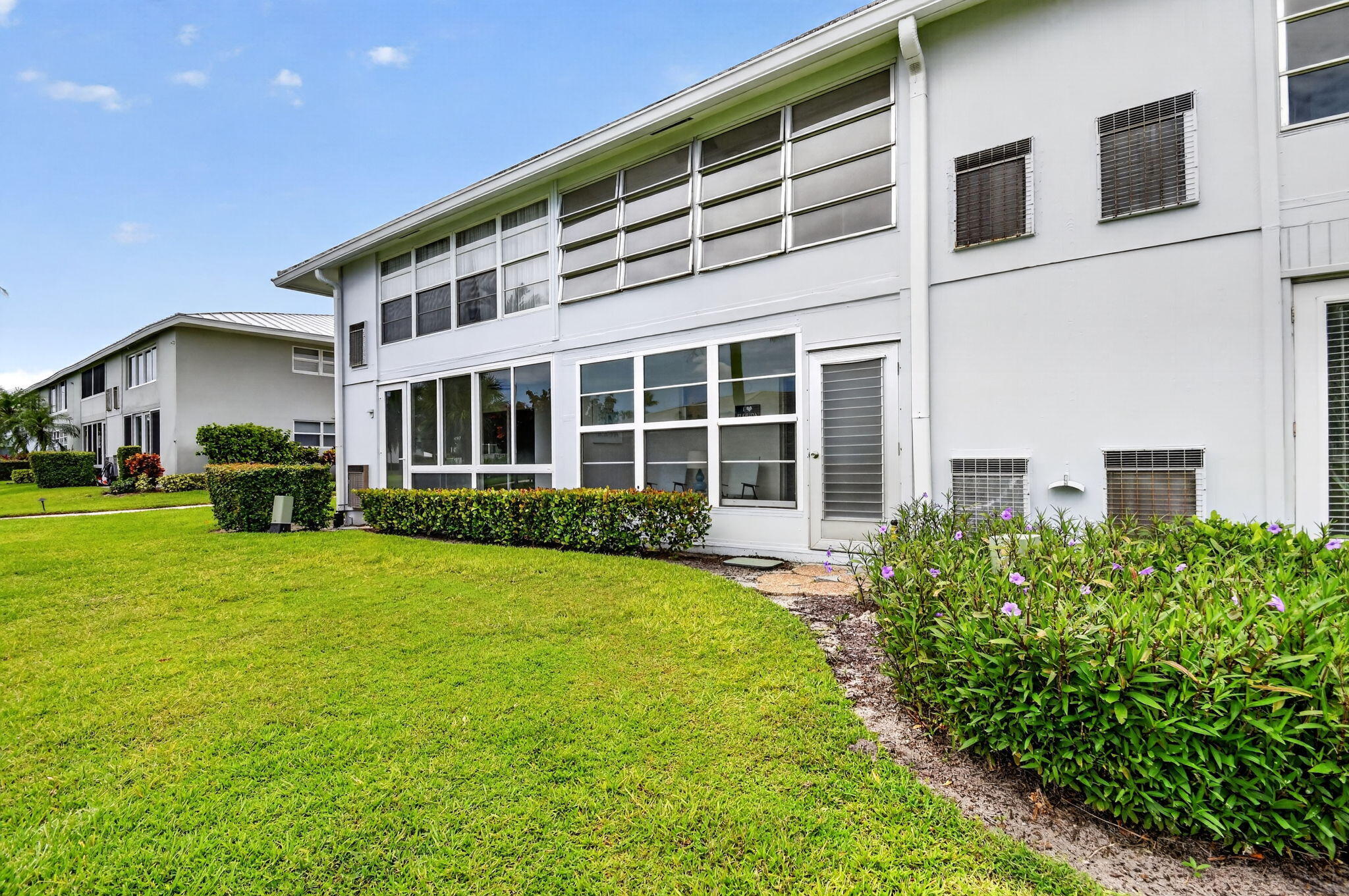 PAGET HOUSE CONDO - Residential
