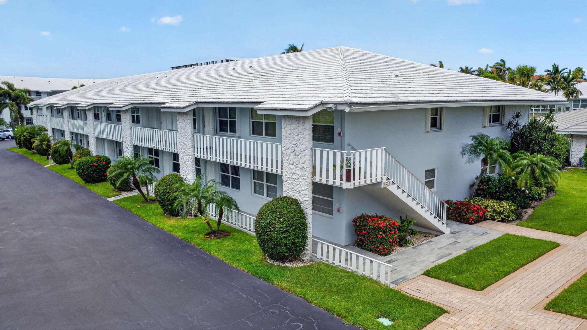 PAGET HOUSE CONDO - Residential
