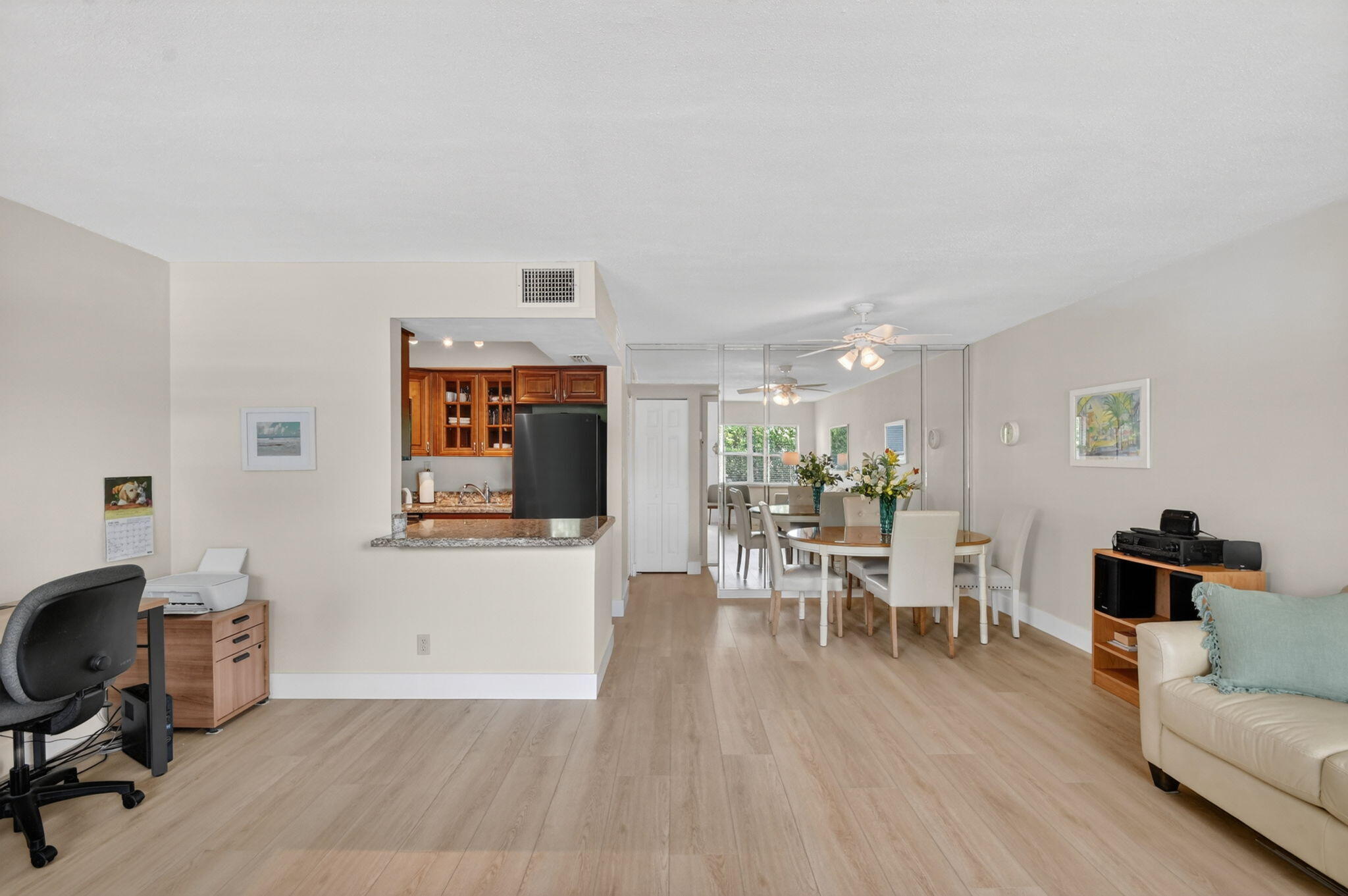 PAGET HOUSE CONDO - Residential