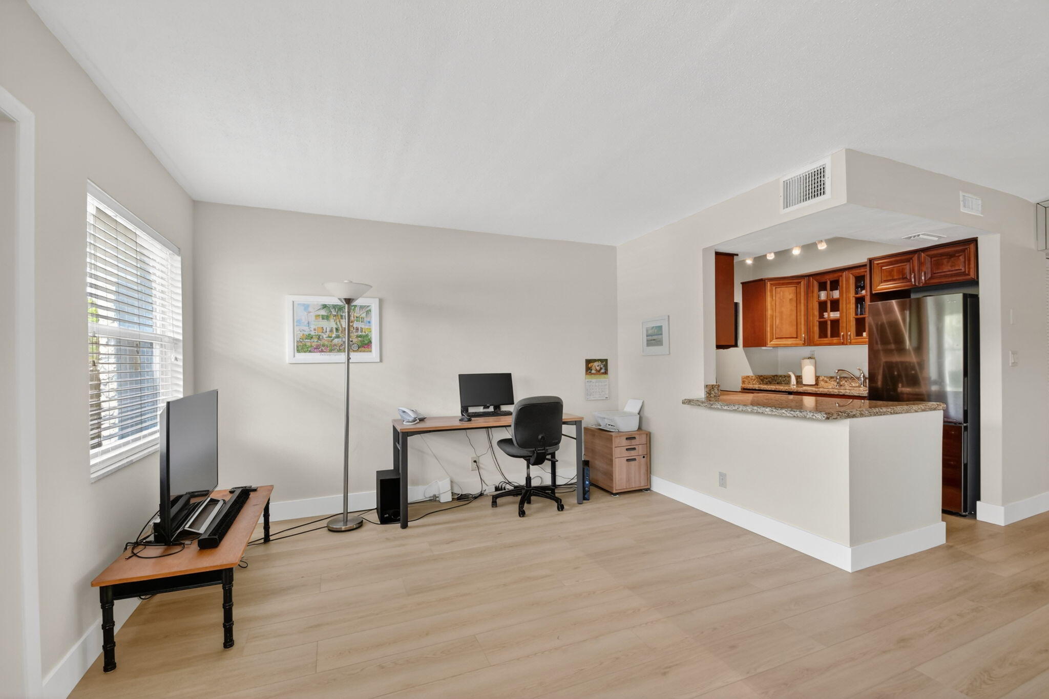 PAGET HOUSE CONDO - Residential