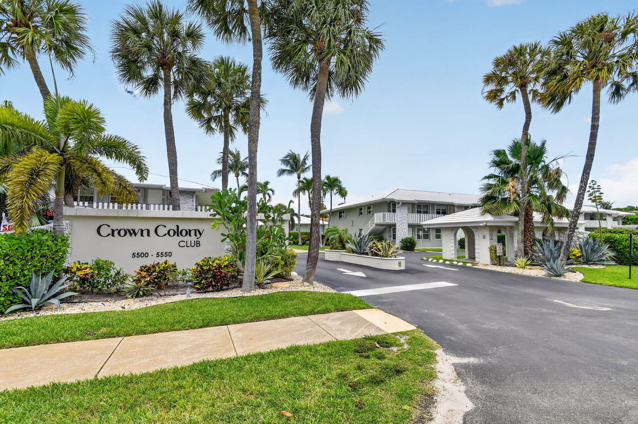 PAGET HOUSE CONDO - Residential