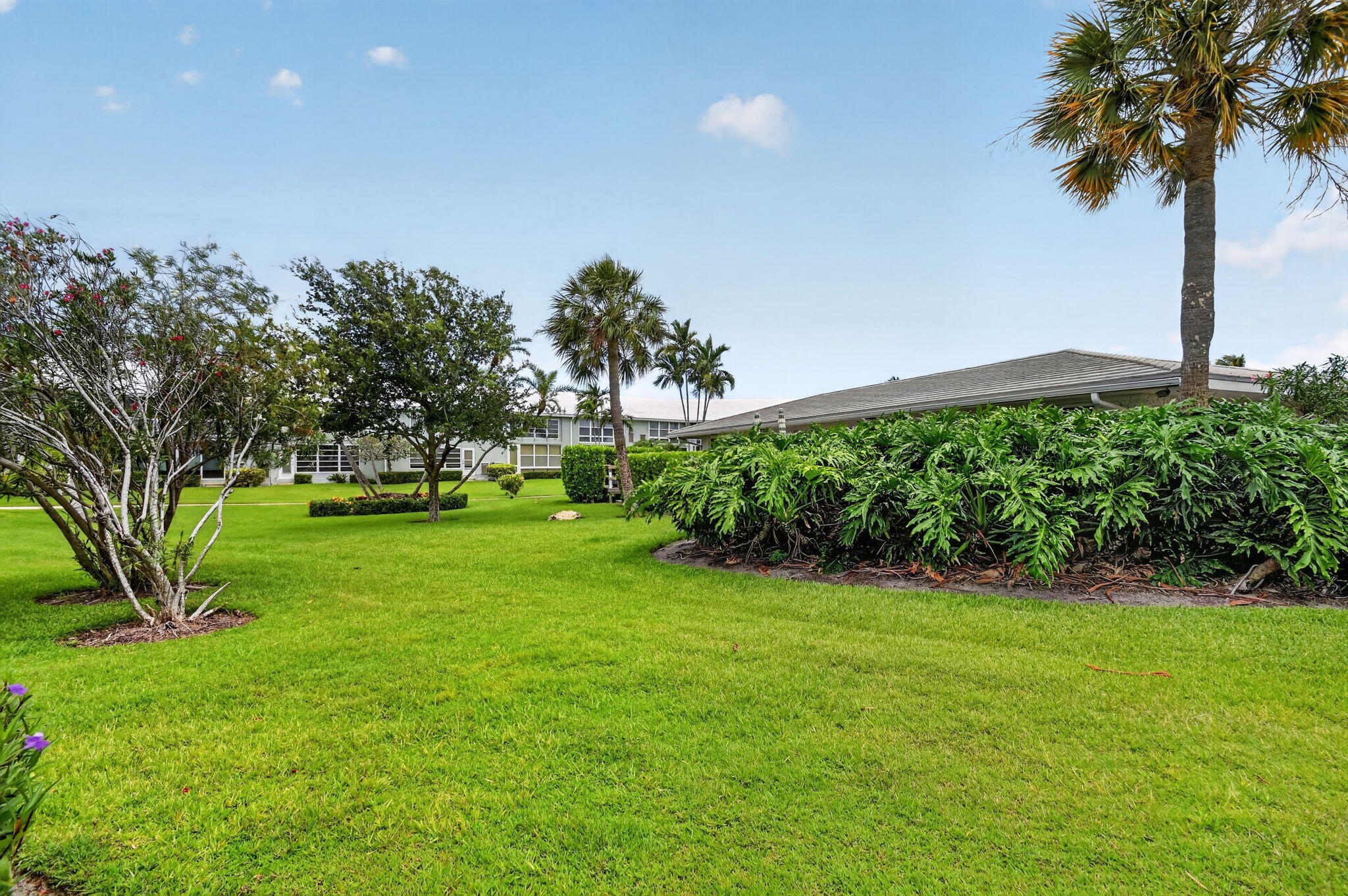PAGET HOUSE CONDO - Residential