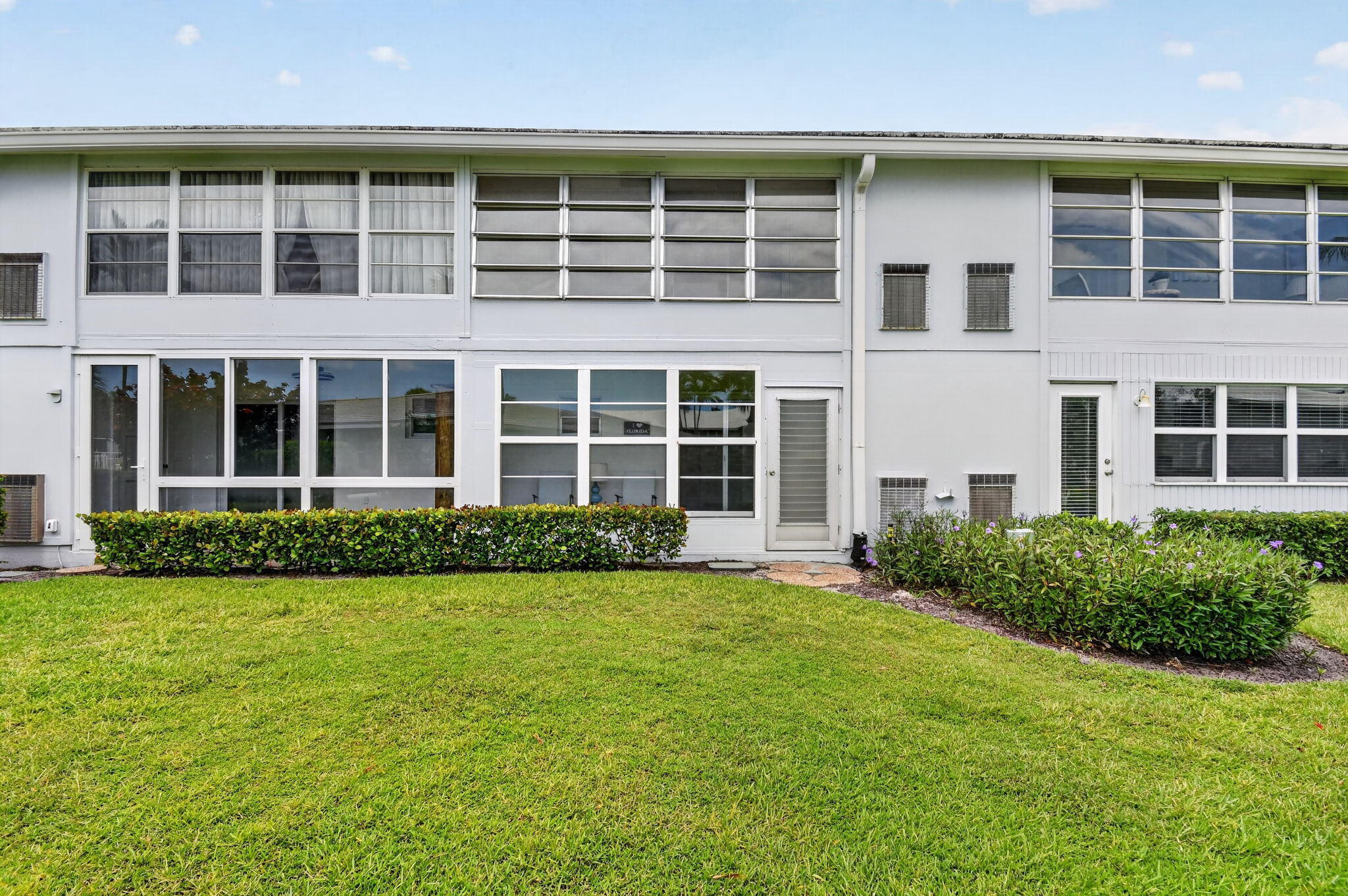 PAGET HOUSE CONDO - Residential