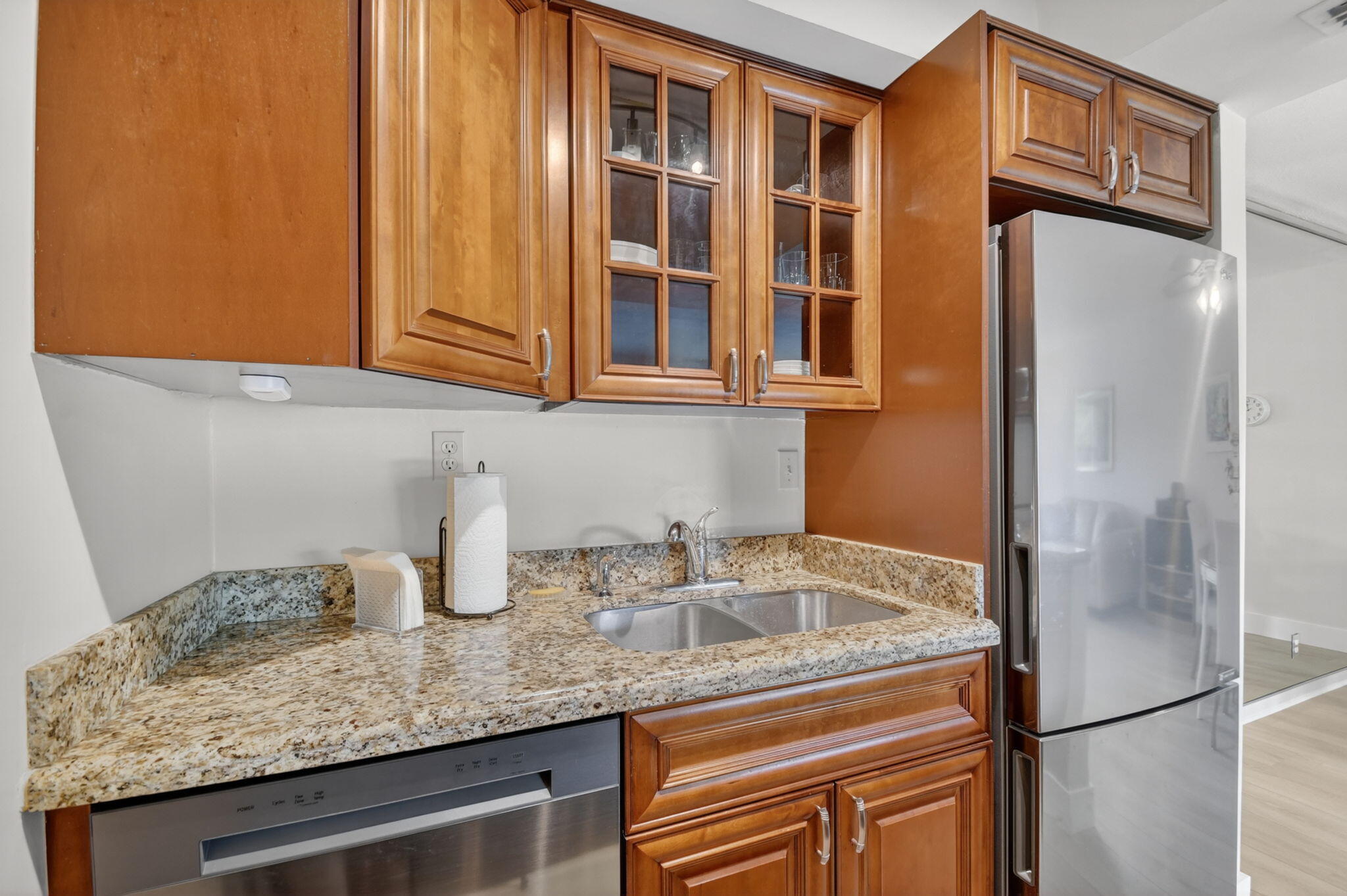 PAGET HOUSE CONDO - Residential