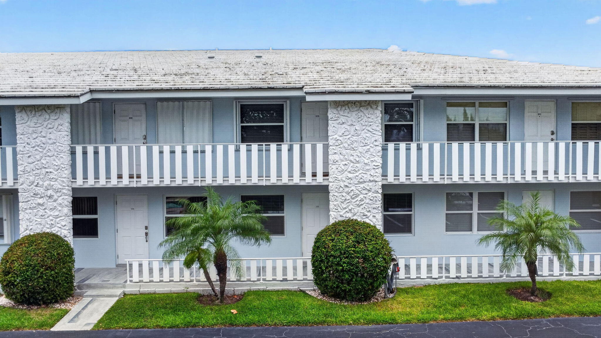 PAGET HOUSE CONDO - Residential