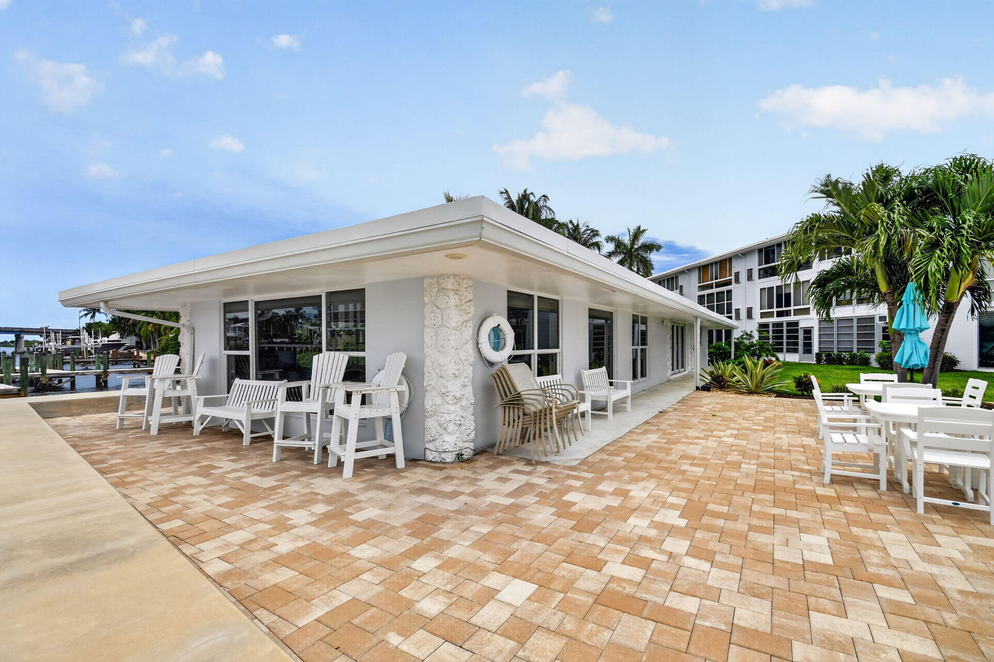 PAGET HOUSE CONDO - Residential