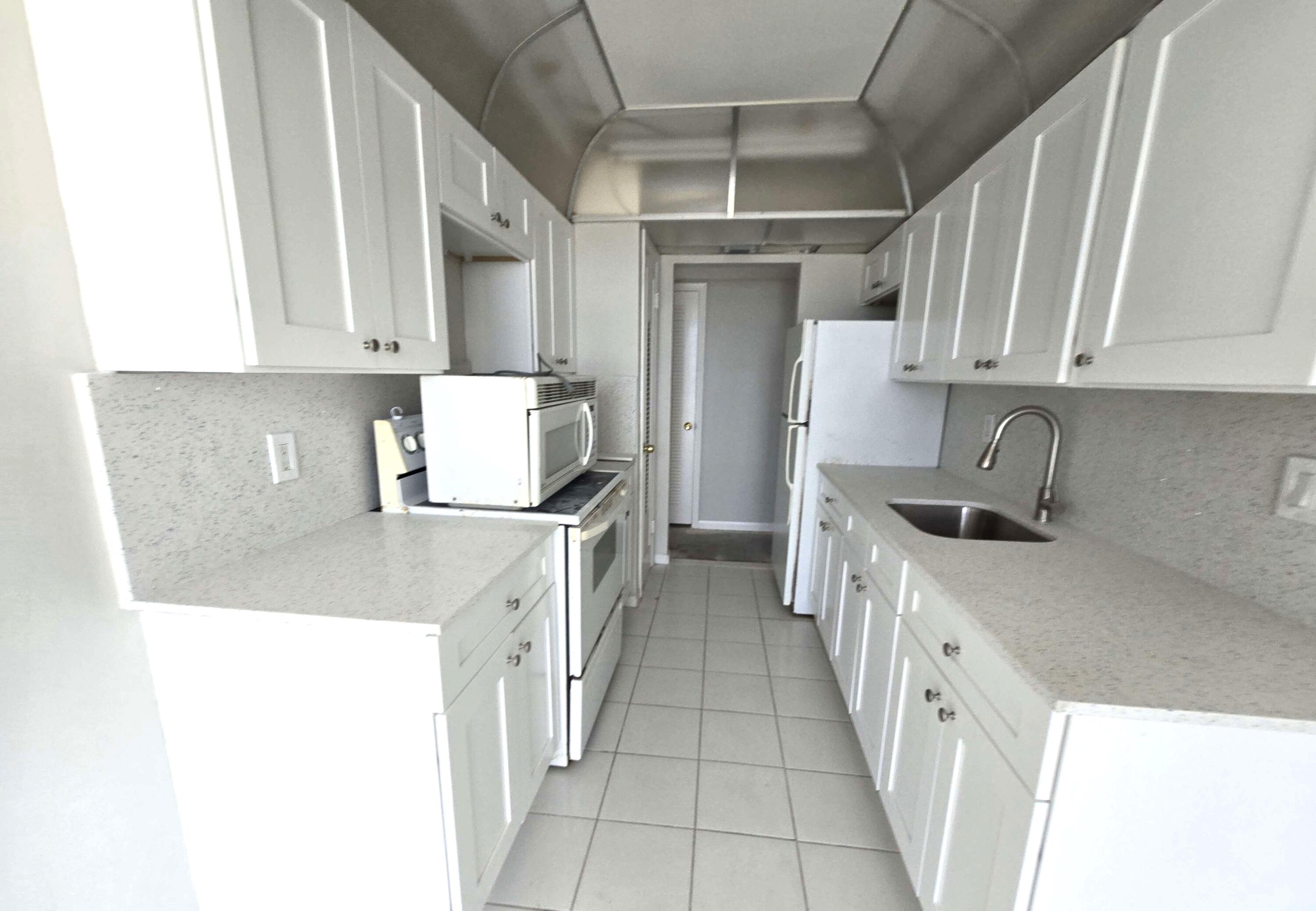 PORTOFINO SOUTH CONDO ESTATES OF SOUTH PALM BEA - Residential
