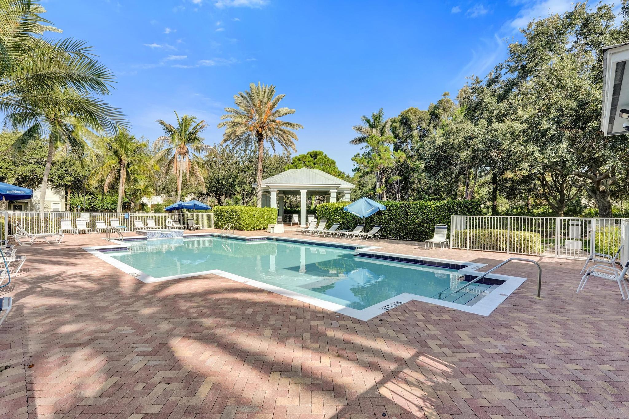 BOTANICA - Residential