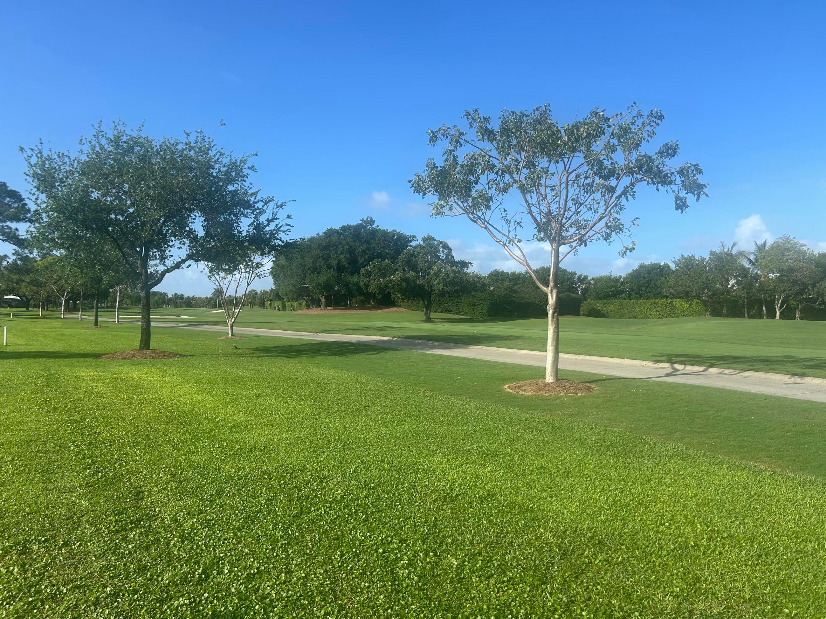 DELRAY DUNES FIRST SEC - Residential