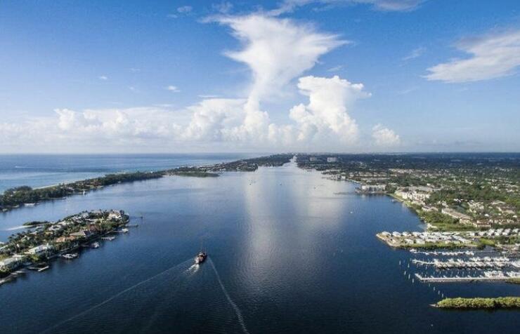 LANTANA COVE - Residential Lease