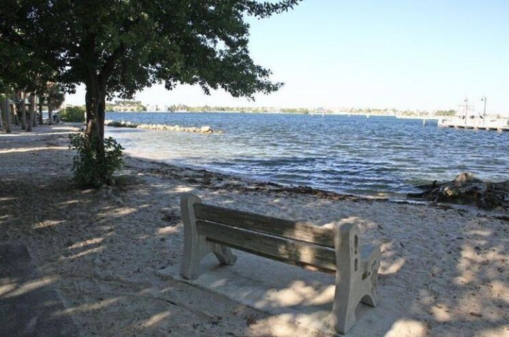 LANTANA COVE - Residential Lease