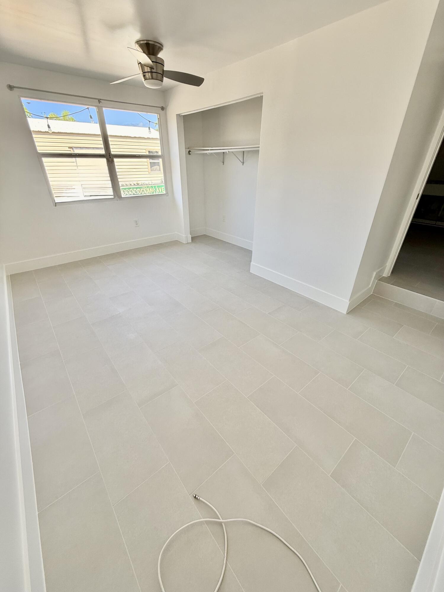 LANTANA COVE - Residential Lease