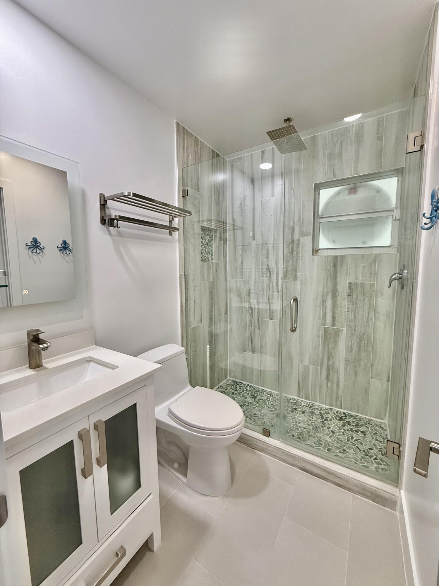 LANTANA COVE - Residential Lease
