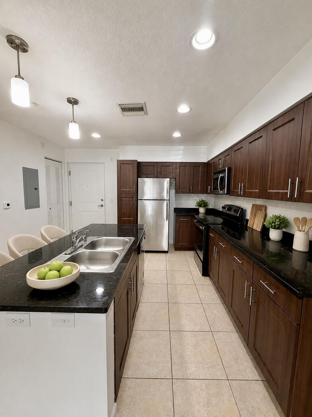 CHRISTIAN CONVENTION CENTER - Residential Lease