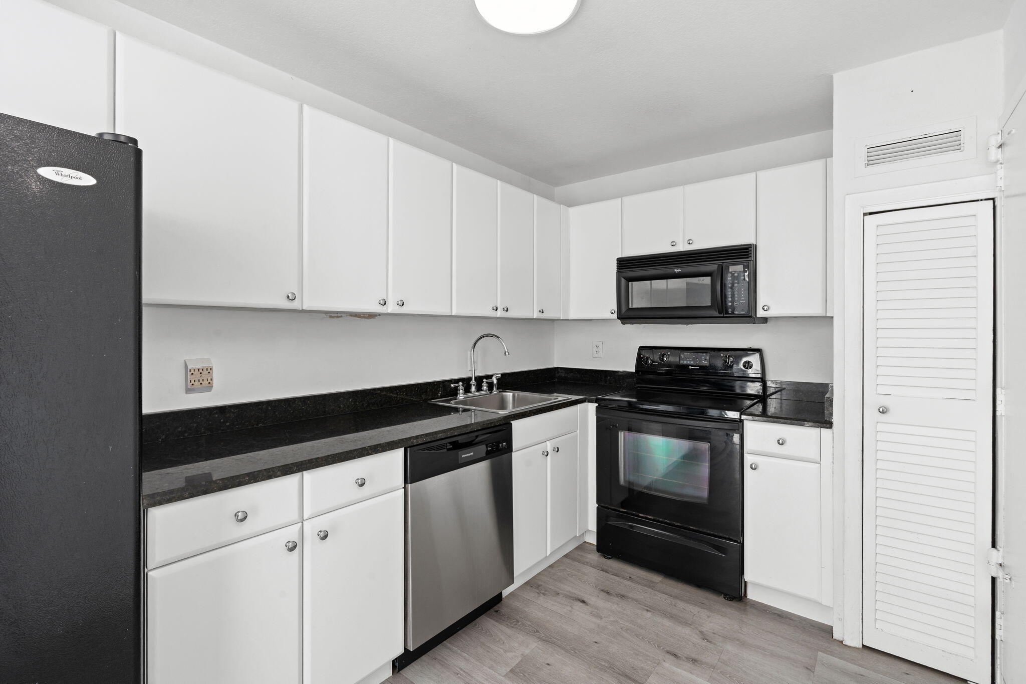 OCEAN PLACE CONDO - Residential Lease