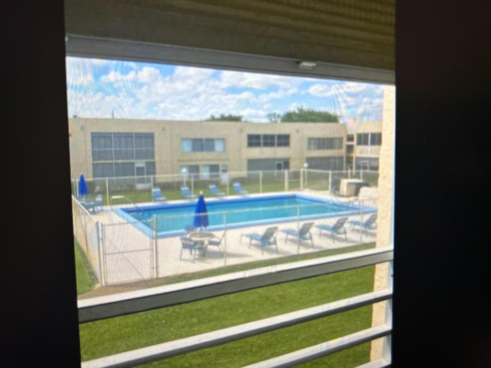 Beautiful well maintained unit