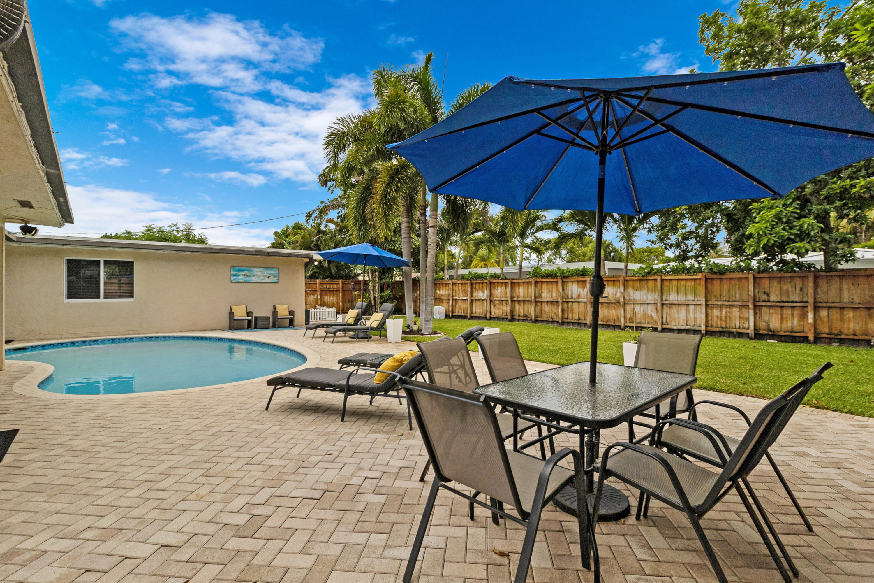 IMPERIAL POINT 2 SEC - Residential