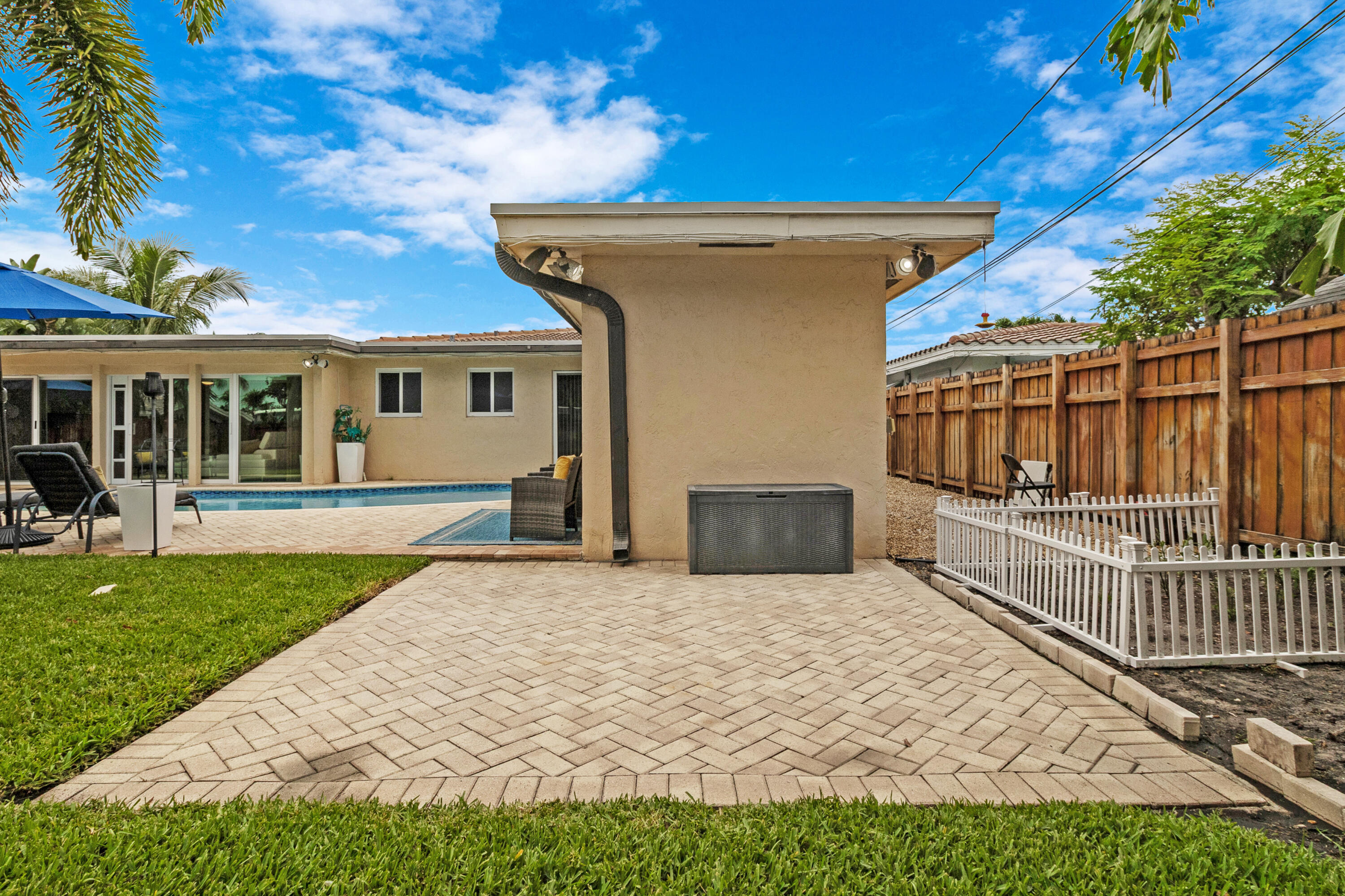 IMPERIAL POINT 2 SEC - Residential