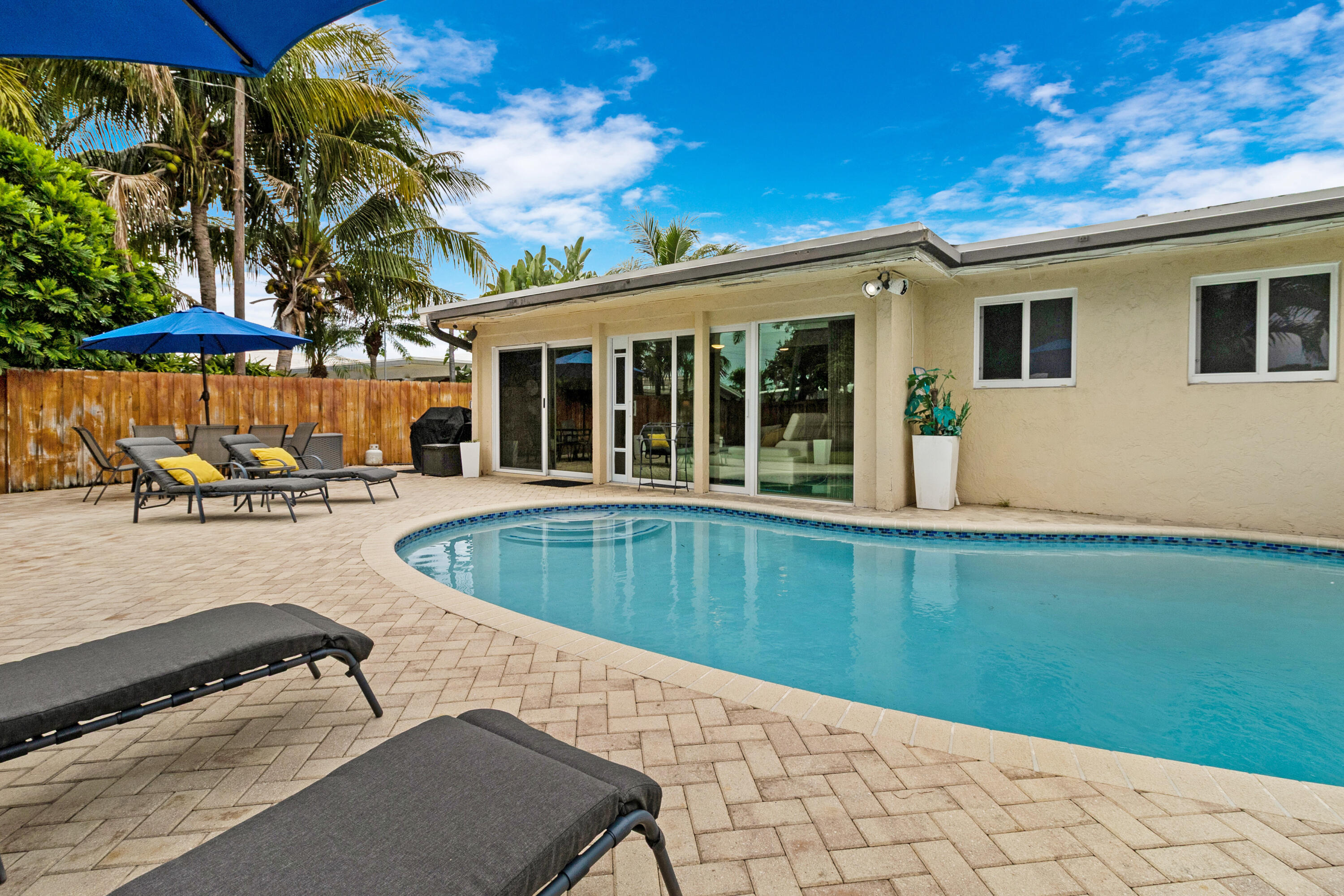 IMPERIAL POINT 2 SEC - Residential