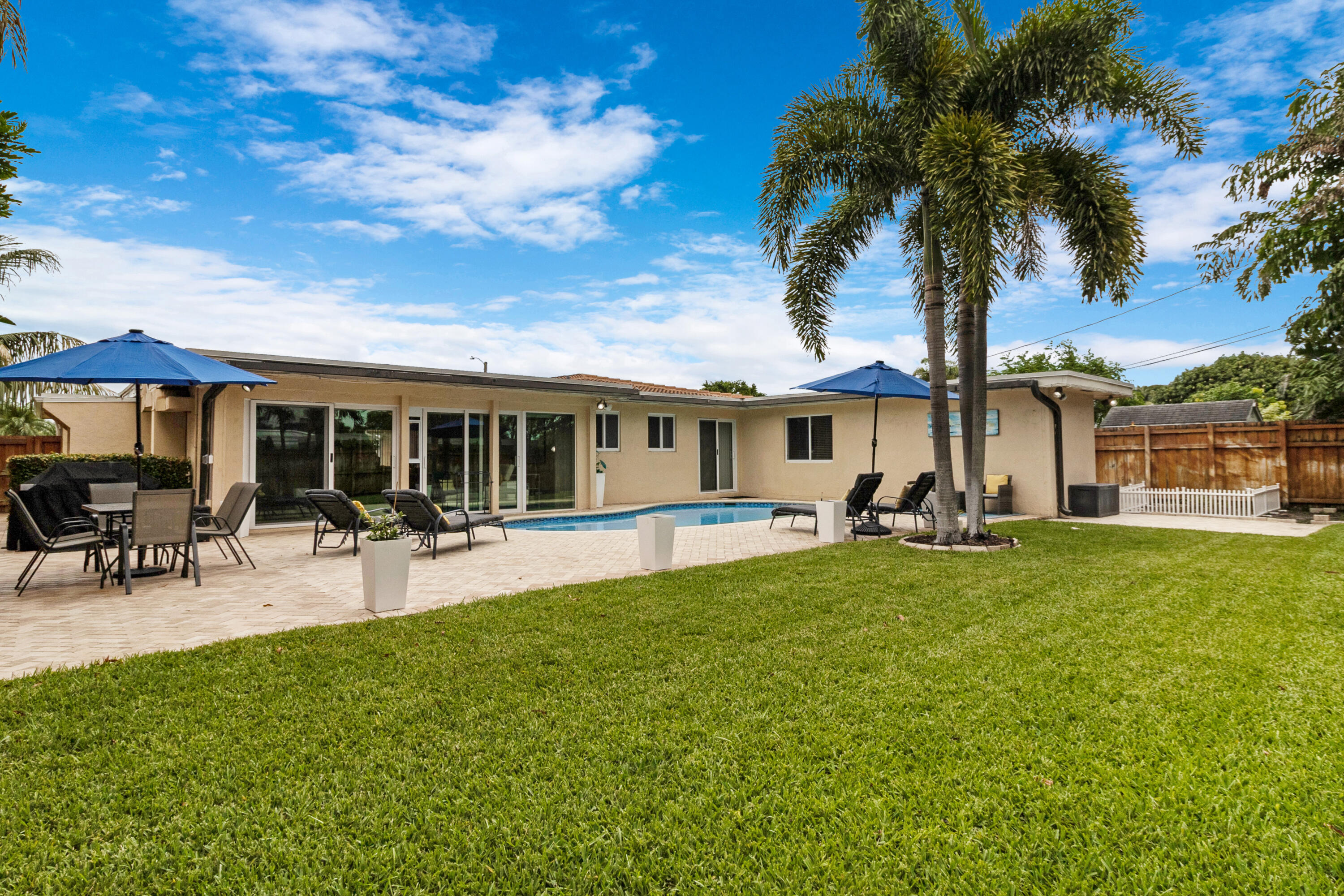 IMPERIAL POINT 2 SEC - Residential