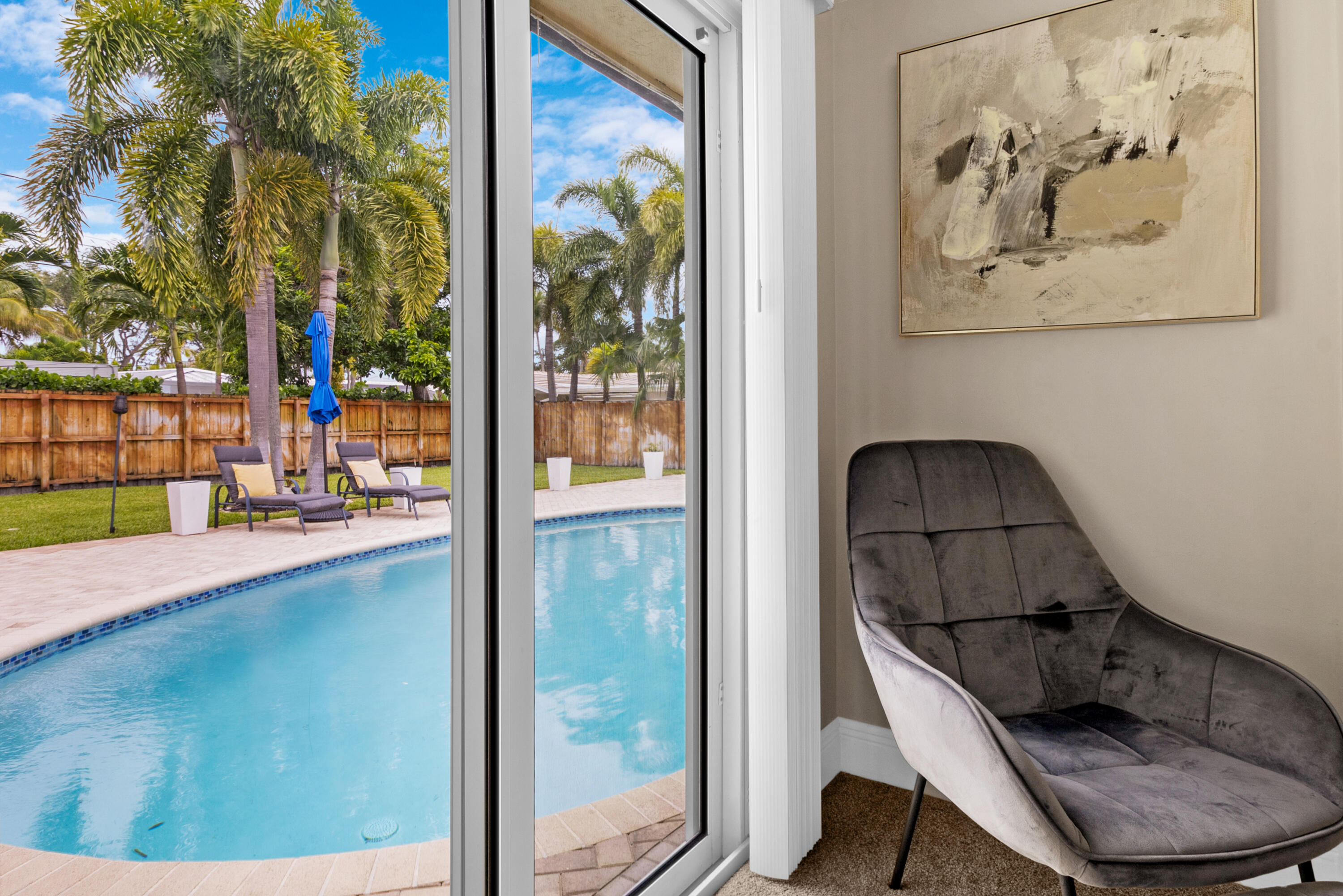 IMPERIAL POINT 2 SEC - Residential