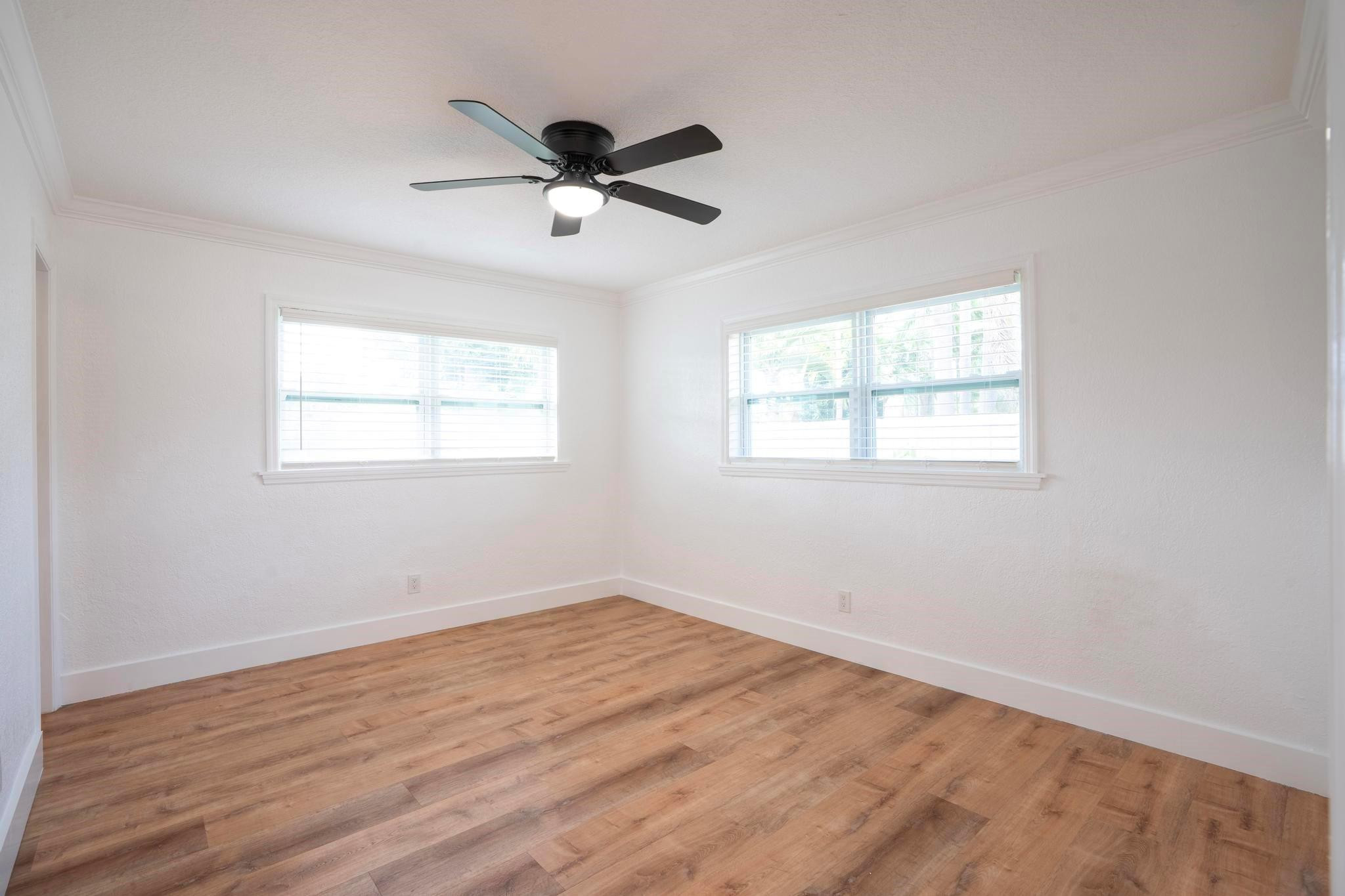 OAKLAND PARK SECOND ADD - Residential Lease