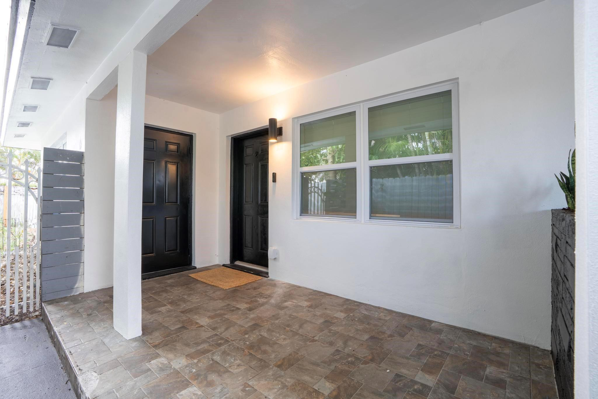 OAKLAND PARK SECOND ADD - Residential Lease