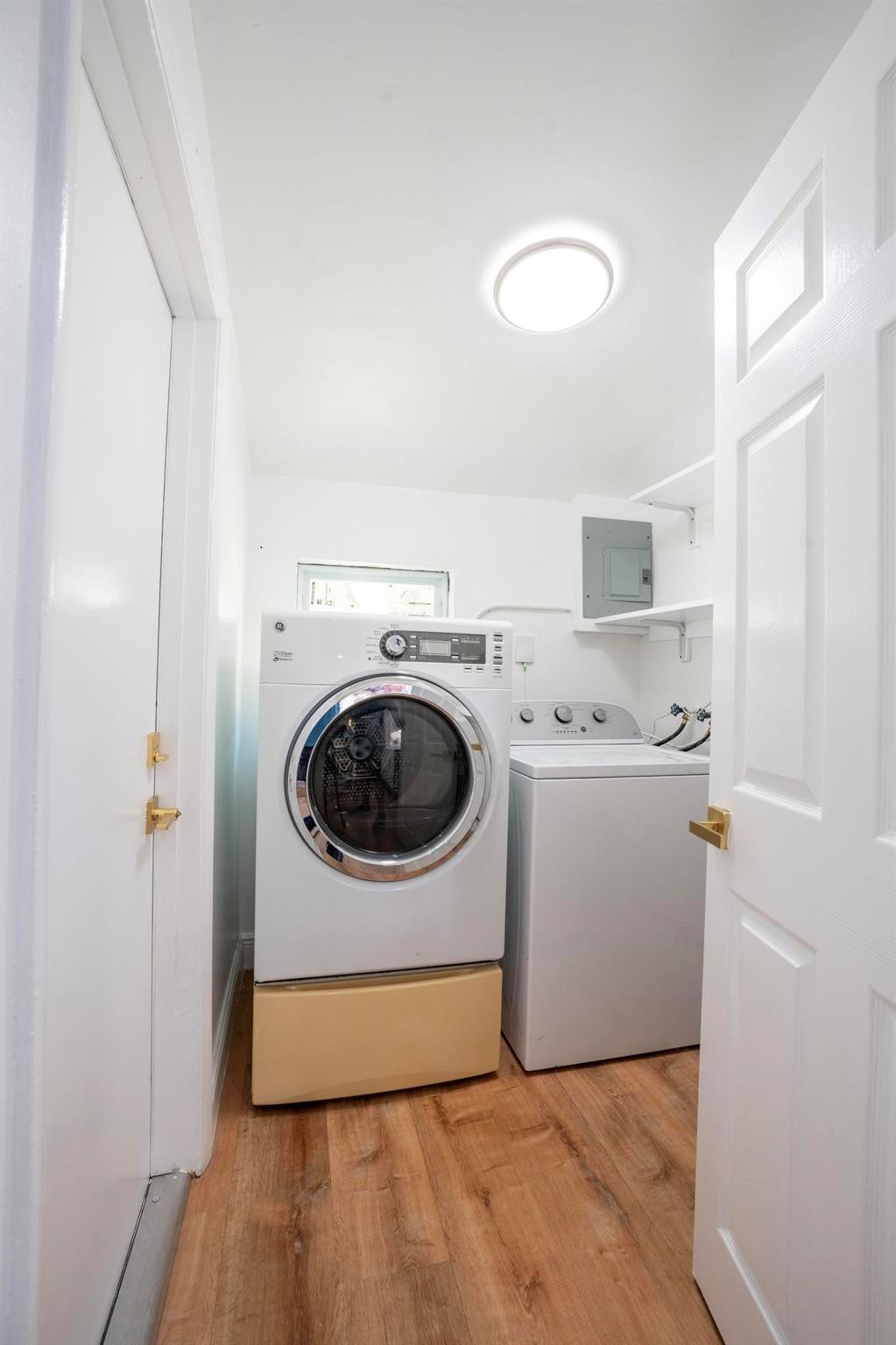OAKLAND PARK SECOND ADD - Residential Lease