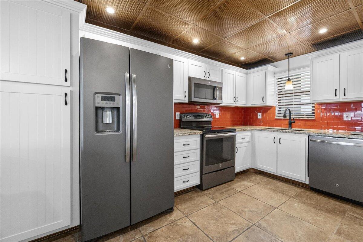 DEER CREEK COUNTRY CLUB - Residential