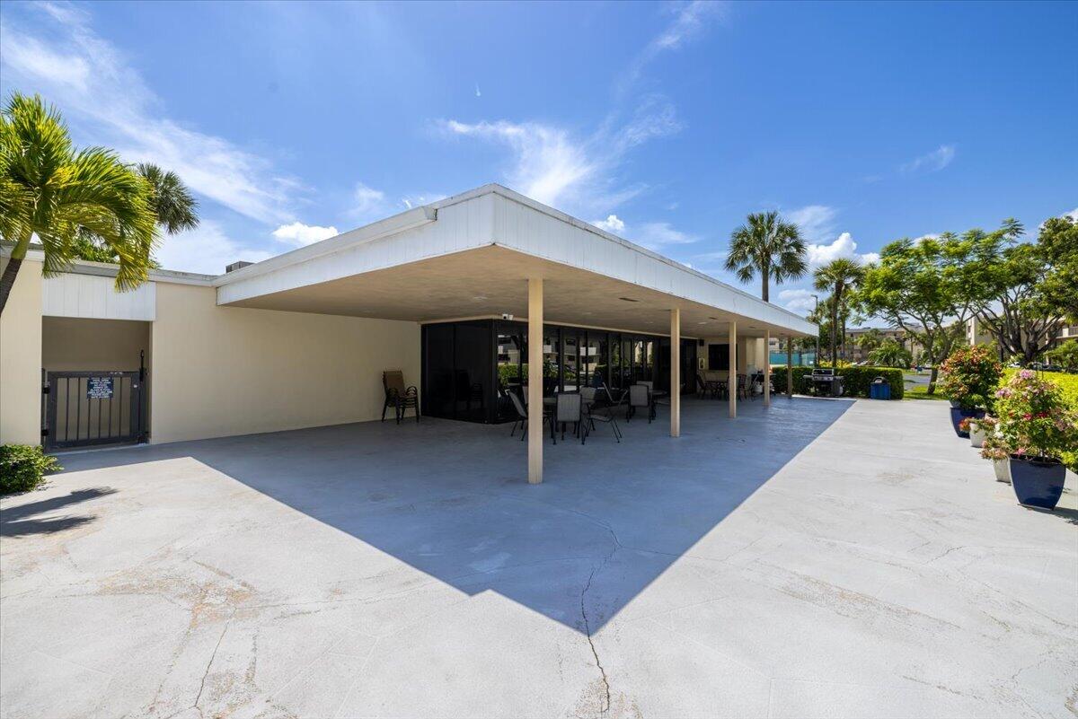 DEER CREEK COUNTRY CLUB - Residential