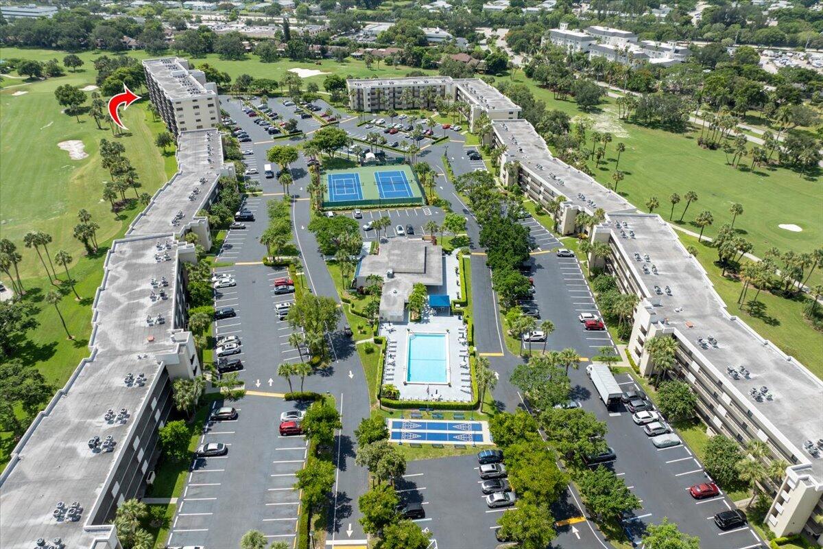 DEER CREEK COUNTRY CLUB - Residential