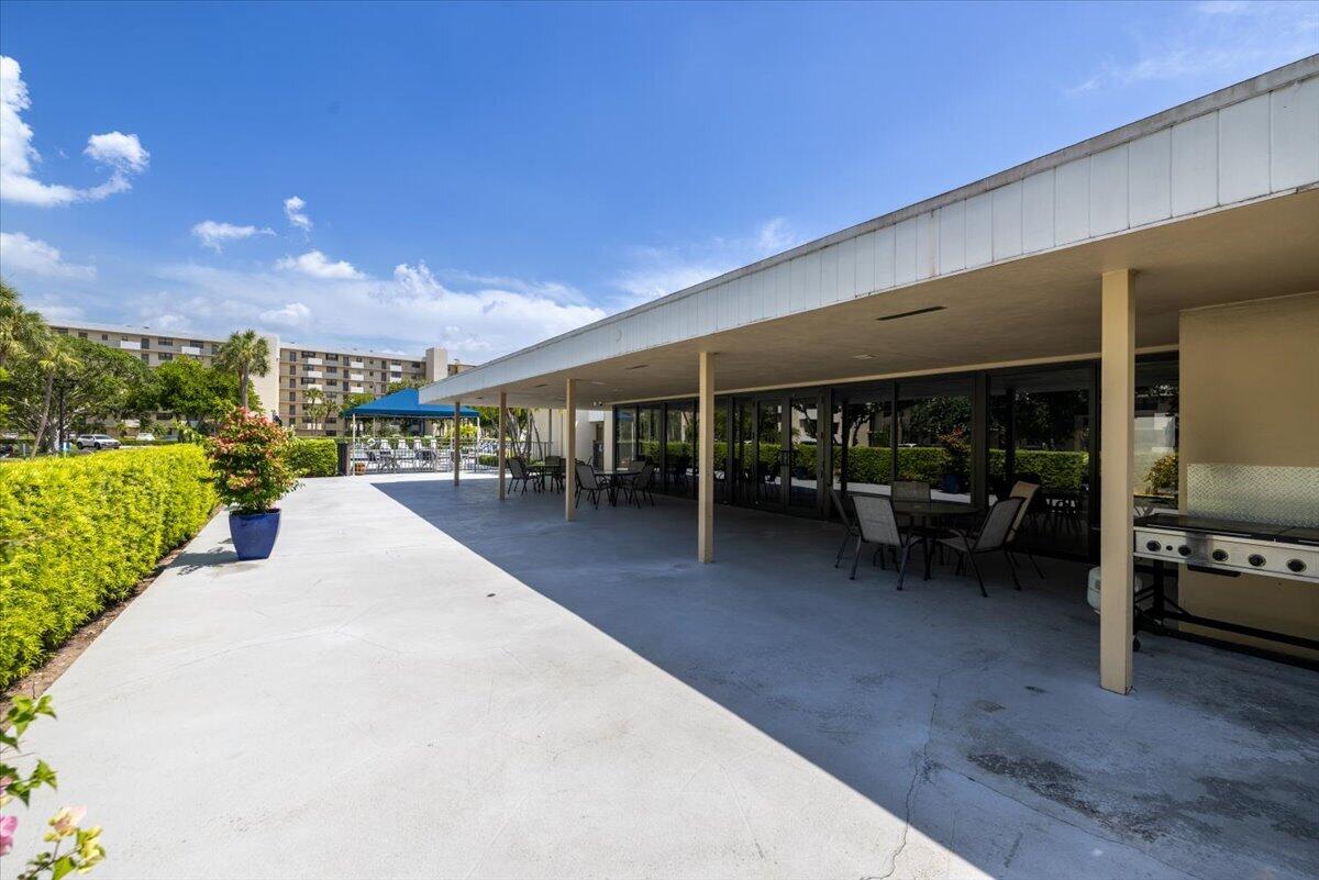DEER CREEK COUNTRY CLUB - Residential