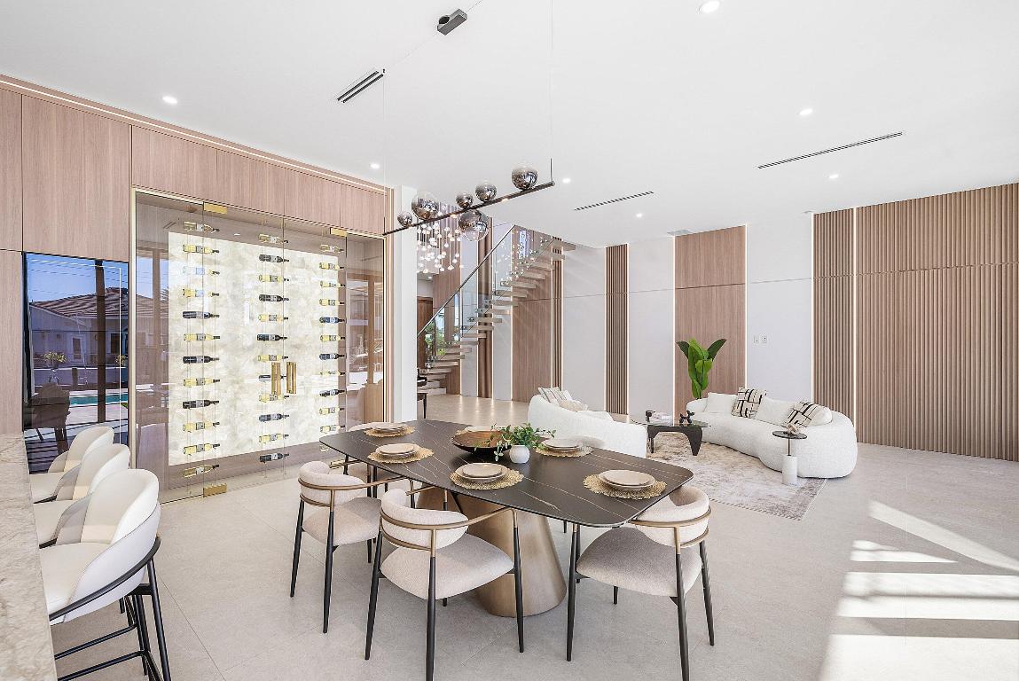 BOCA HARBOUR 5TH SEC - Residential