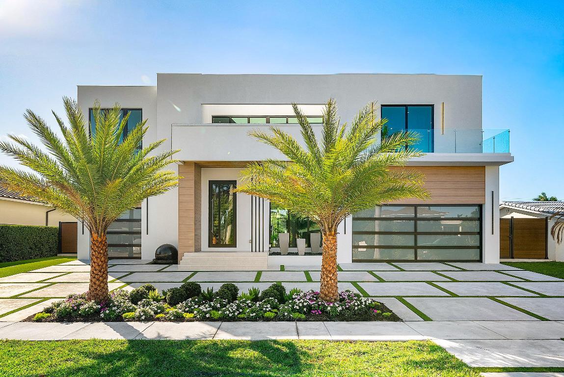 BOCA HARBOUR 5TH SEC - Residential