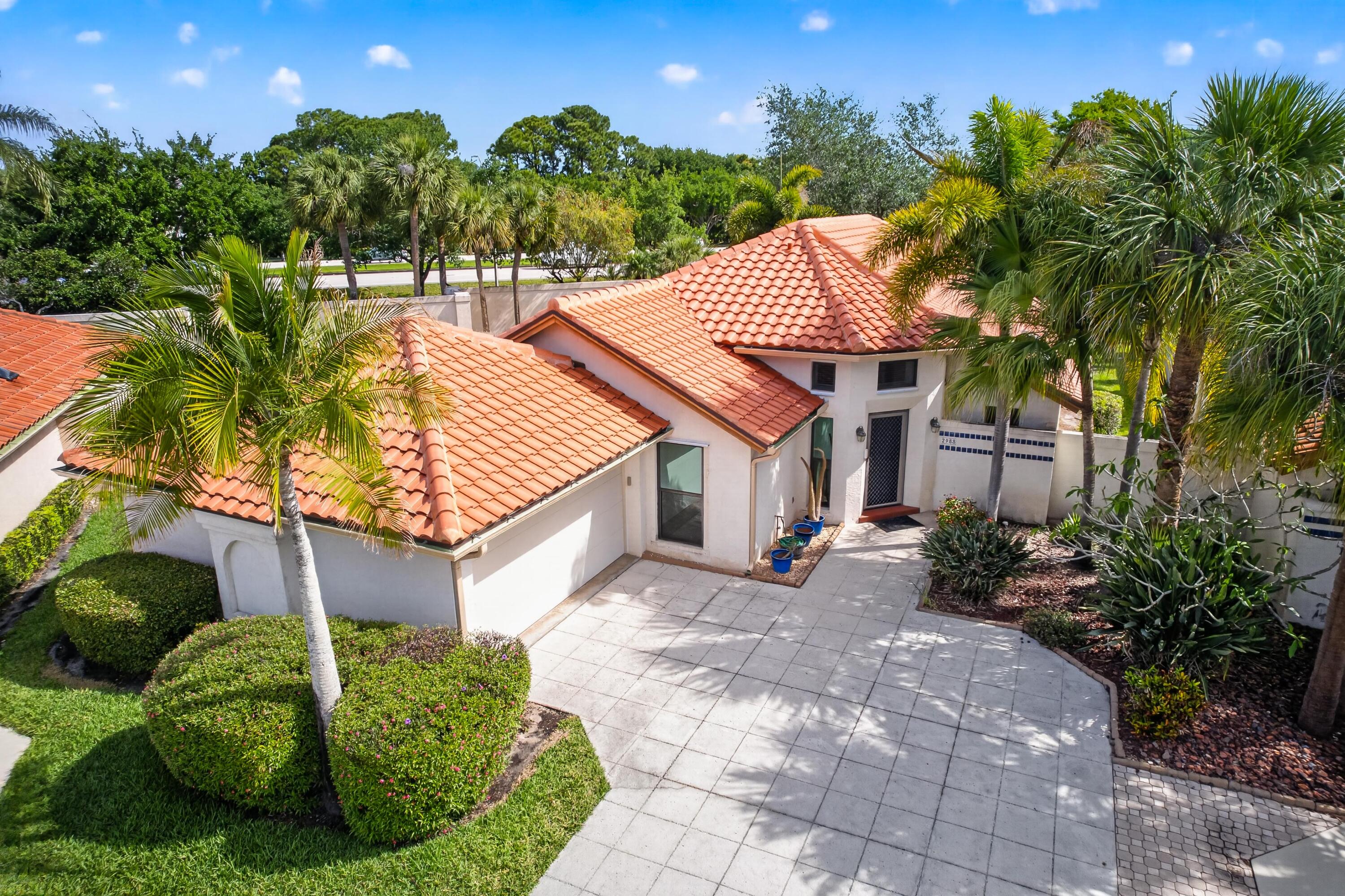LA MARIPOSA - Residential