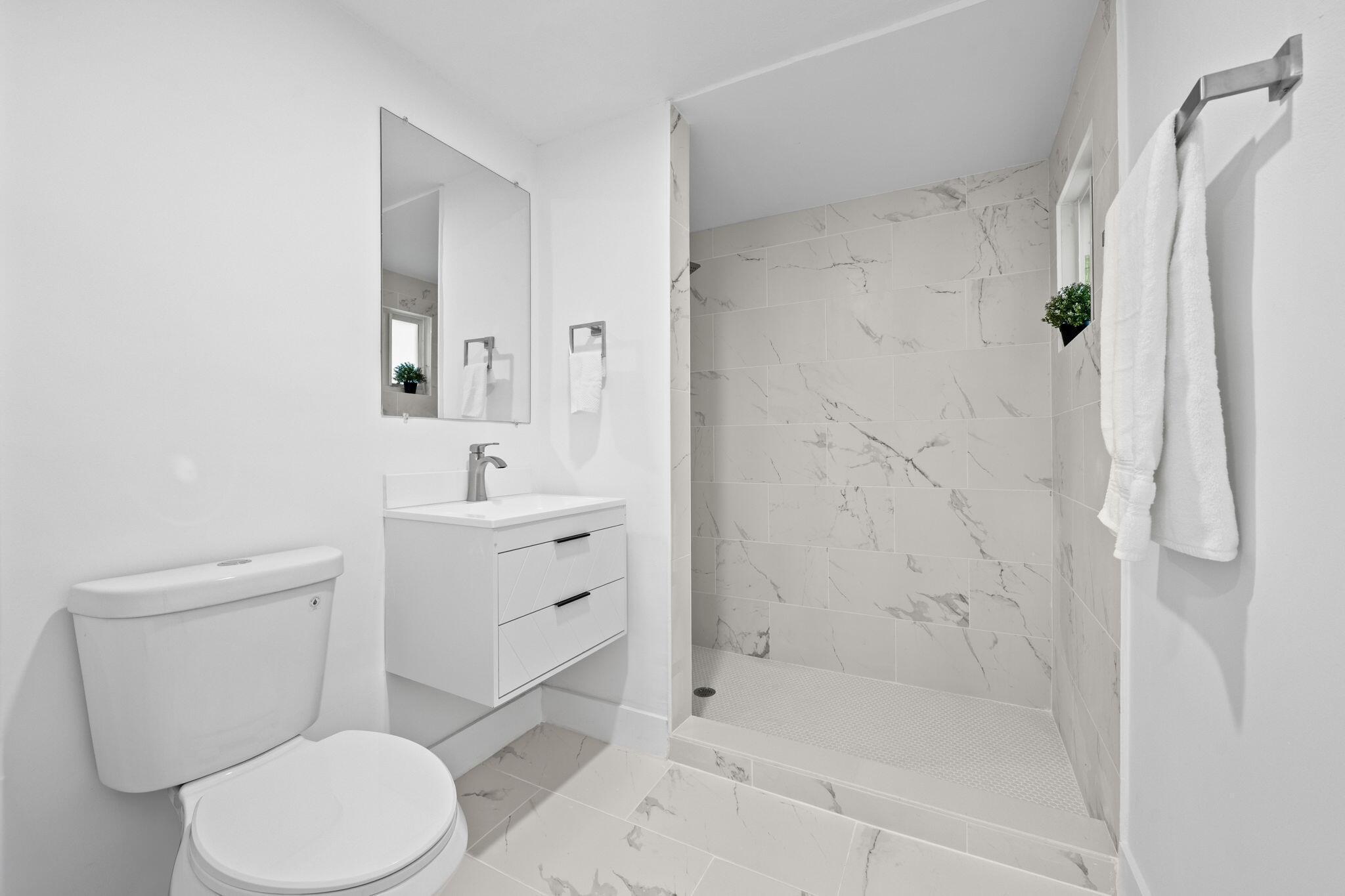 COLLIER ESTATES 3RD ADD - Residential