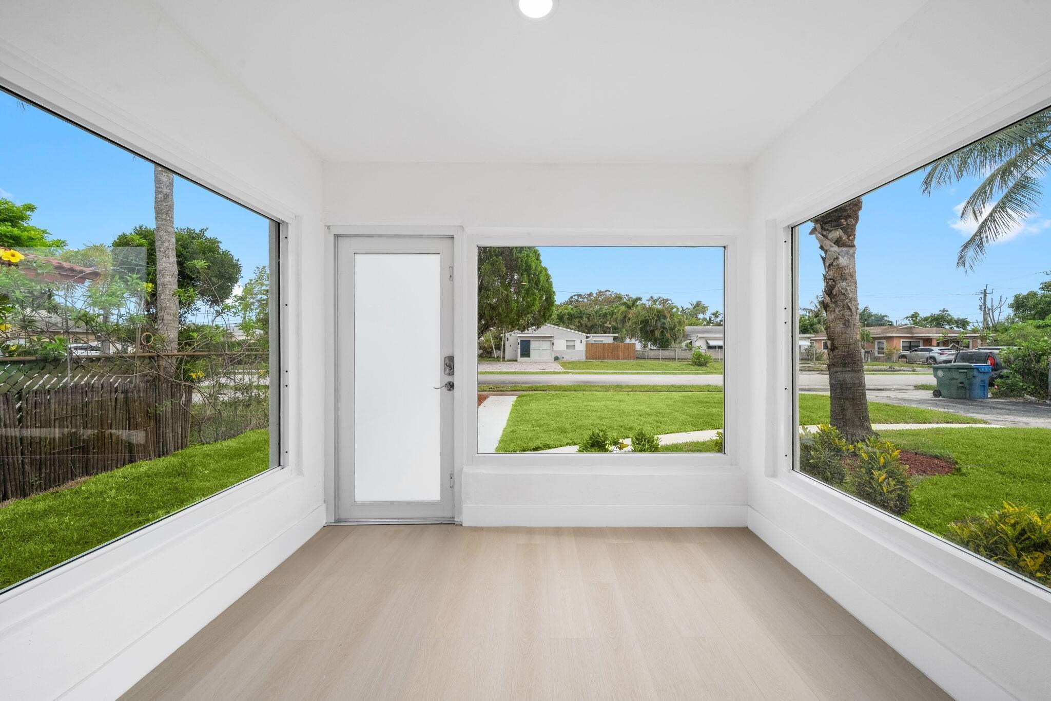 COLLIER ESTATES 3RD ADD - Residential