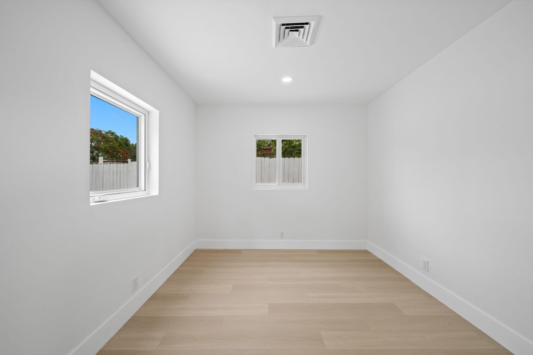 COLLIER ESTATES 3RD ADD - Residential