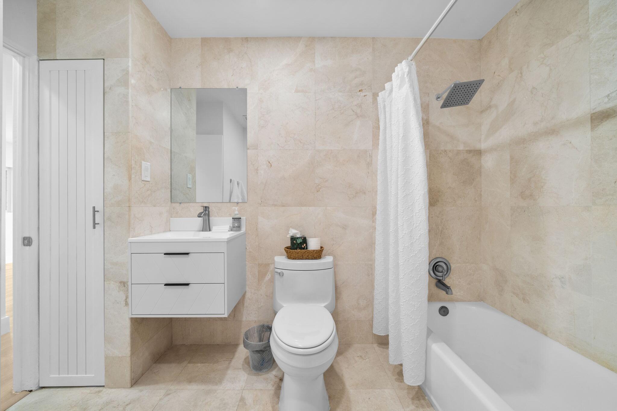 COLLIER ESTATES 3RD ADD - Residential
