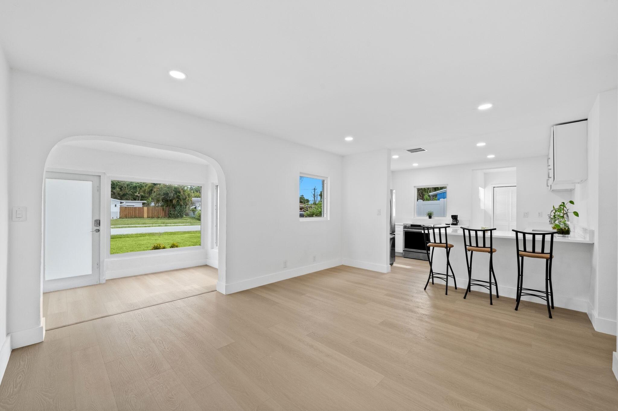 COLLIER ESTATES 3RD ADD - Residential
