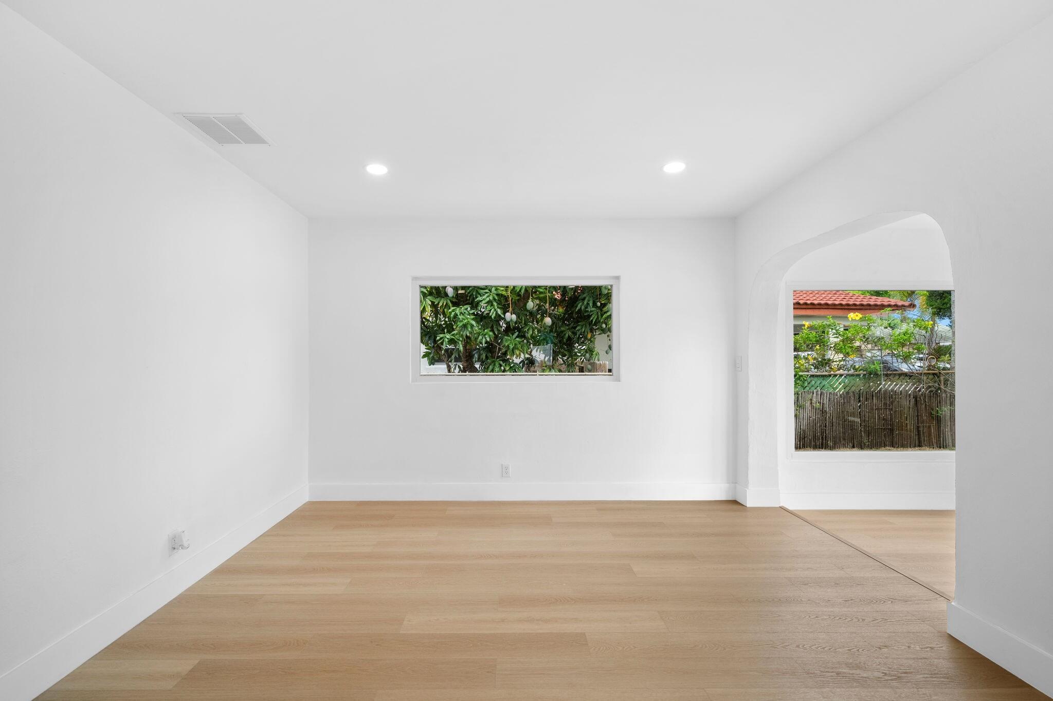 COLLIER ESTATES 3RD ADD - Residential