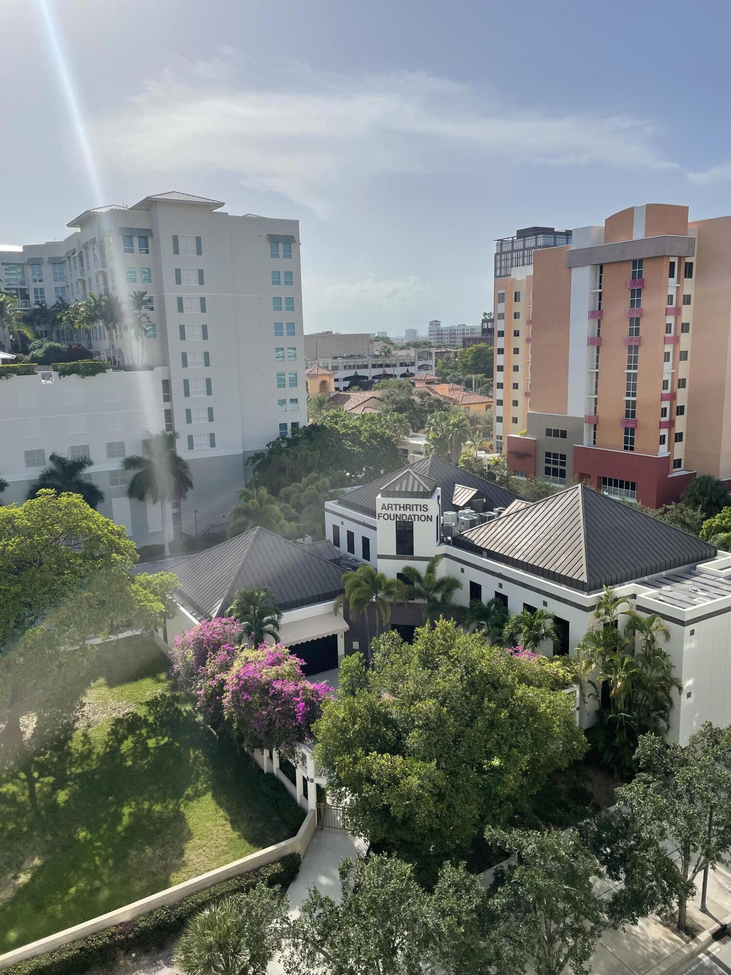 PRADO CONDO - Residential