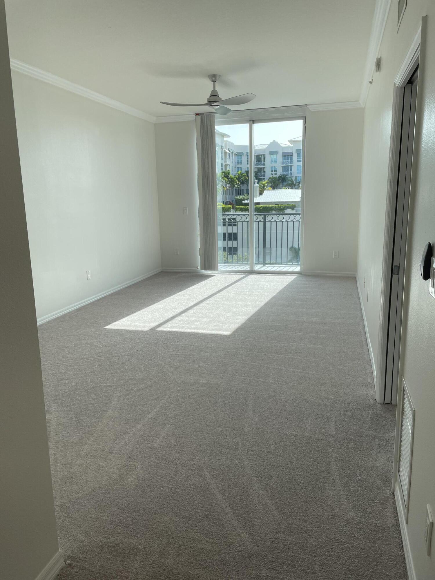 PRADO CONDO - Residential