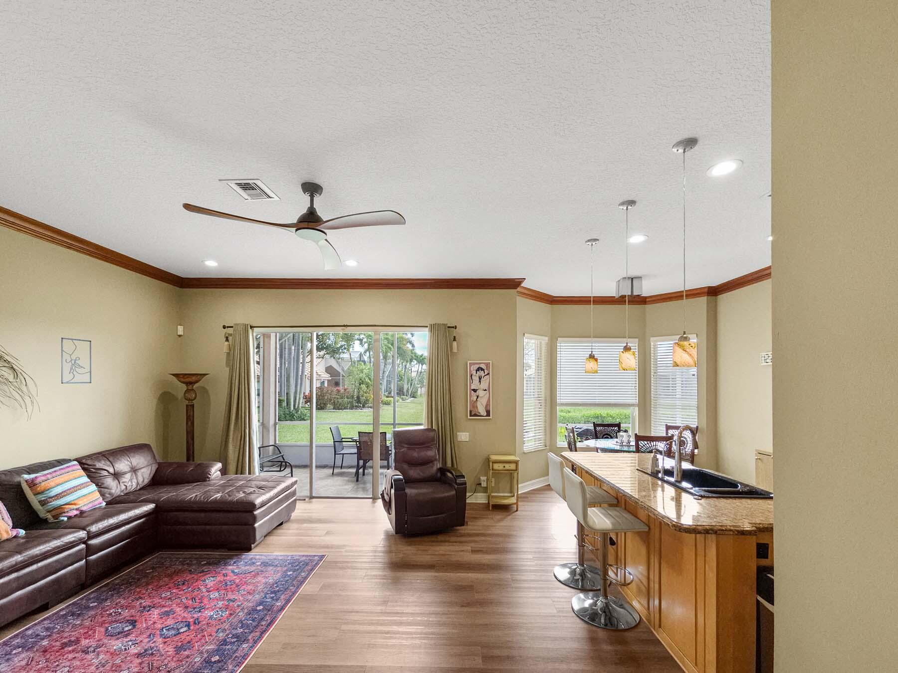 CASCADE LAKES - Residential Lease