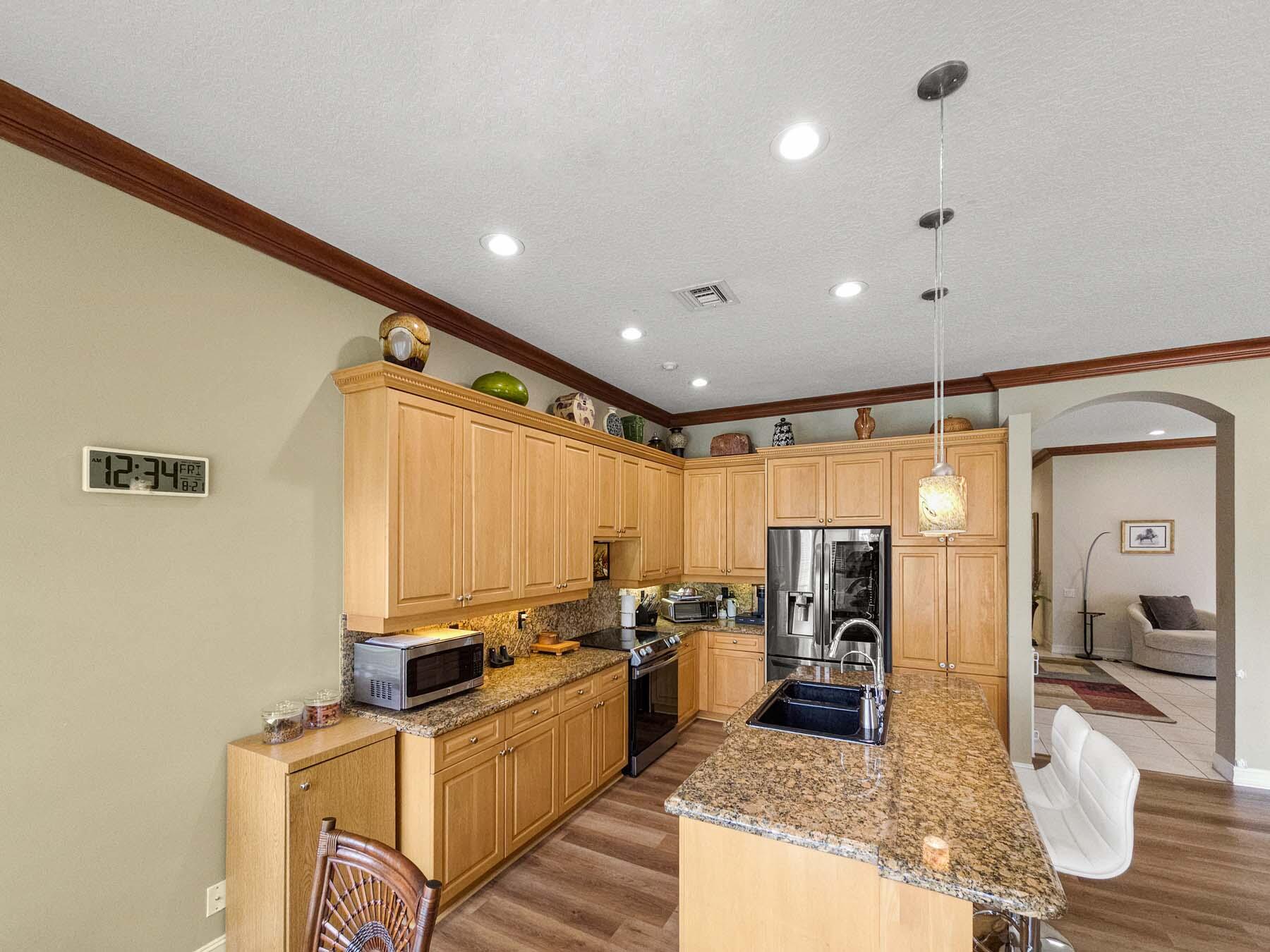 CASCADE LAKES - Residential Lease