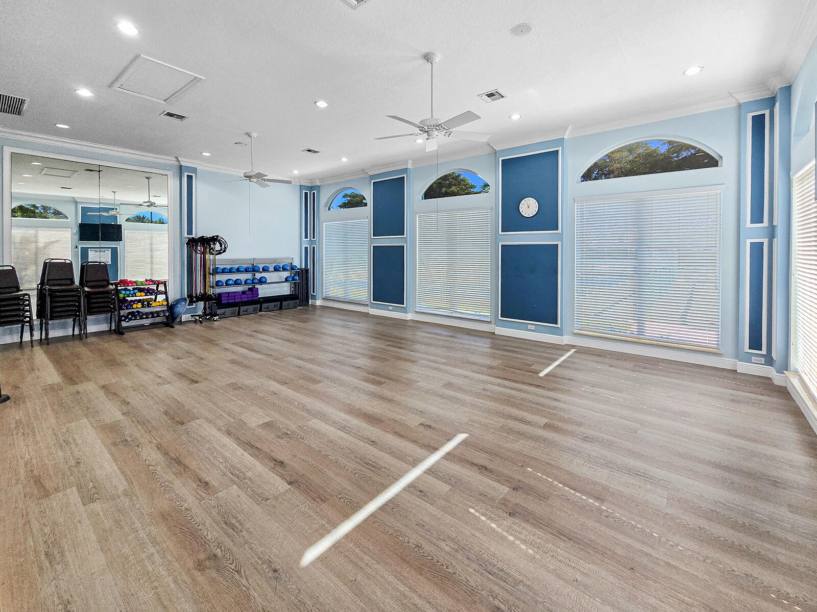 CASCADE LAKES - Residential Lease